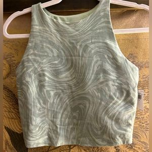 * New Old Navy Power Chill Crop Top Sports Bra Tank SZ Medium *